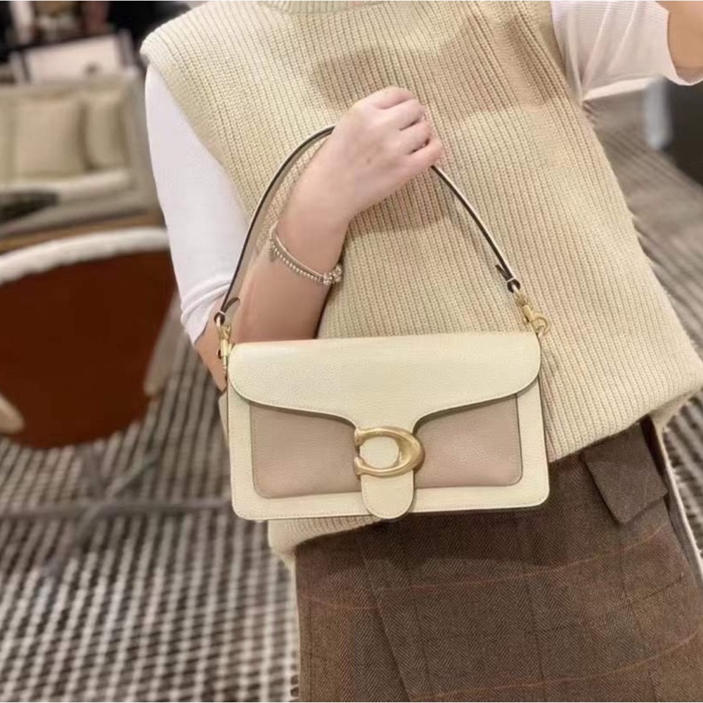 Coach tabby 26 bag